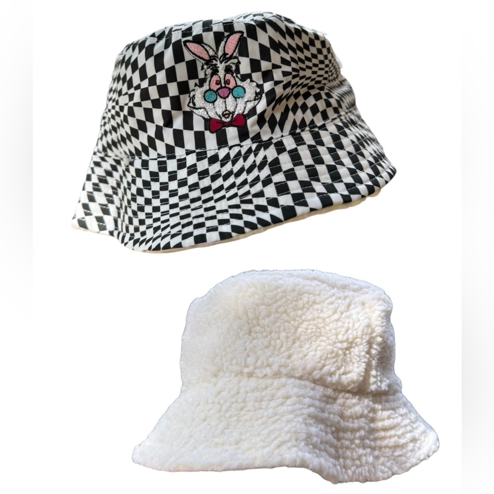Disney Reversible Bucket Hat - Alice In Wonderland - White Rabbit & Sherpa 🆕